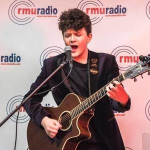 Meet your Posher, Pierce